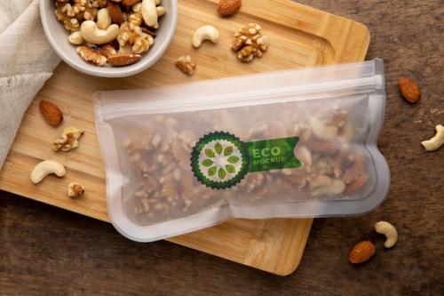 Premium PSD | Eco plastic packaging for food top view Premium PSD