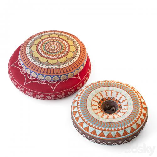 Poufs with oriental patterns