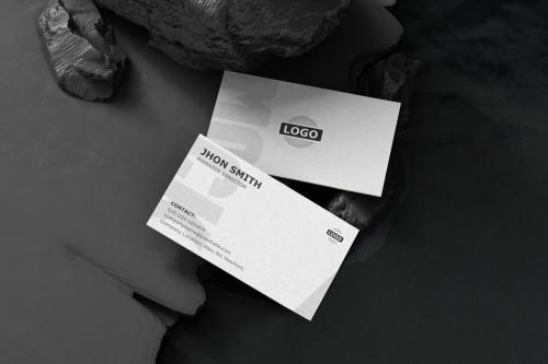 Deeezy - Business Card Branding Mockup