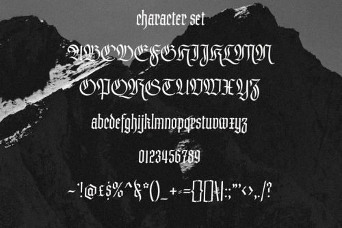 Deeezy - Brojeria Blackletter Font