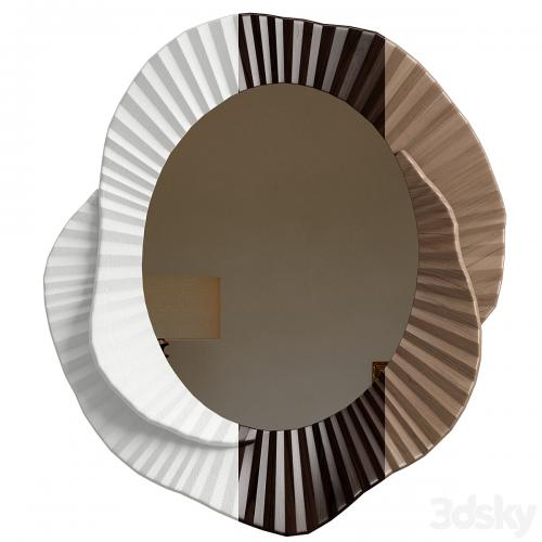 Issey mirror with 3 materials