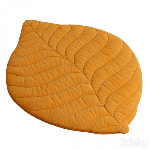 Leaf rug for kids