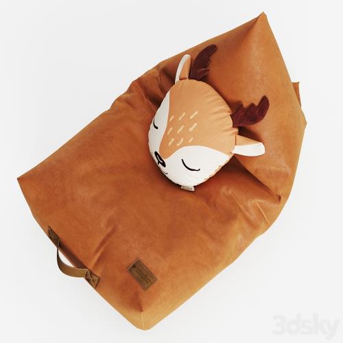 Bean bag chair and pillow from NOBODINOZ