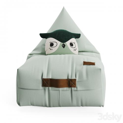 Bean bag chair and owl pillow from NOBODINOZ