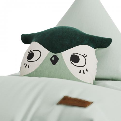 Bean bag chair and owl pillow from NOBODINOZ