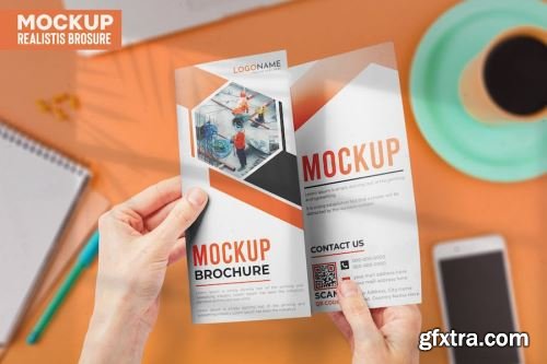 Flyer and Brochure Mockup Design Pack 15xPSD