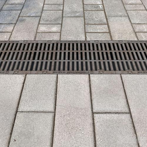 Standartpark rain grate and 2 types of paving stones