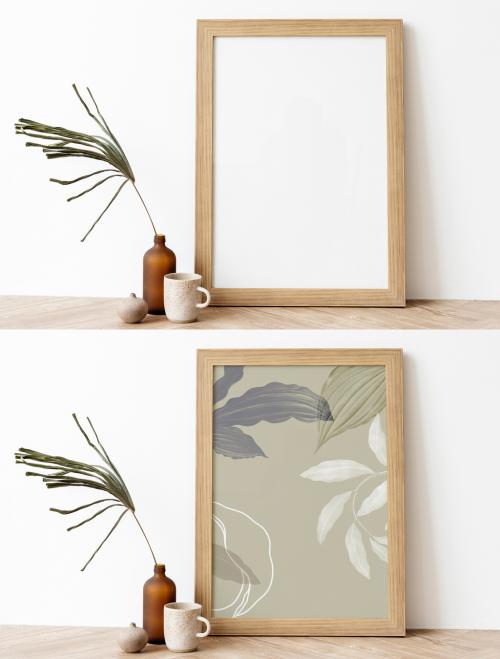 Picture Frame in Minimal Decoration - 451623369