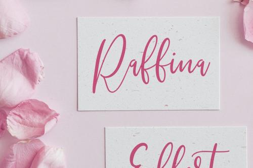 Righttoast Beauty Script Font