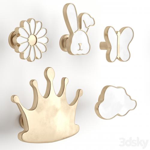 Furniture handles for nursery pullcast