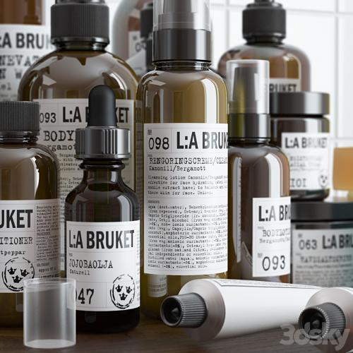 L: A Bruket set