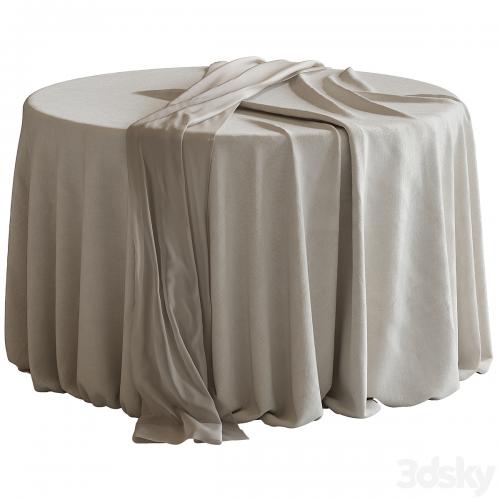Tablecloth on a round table 77
