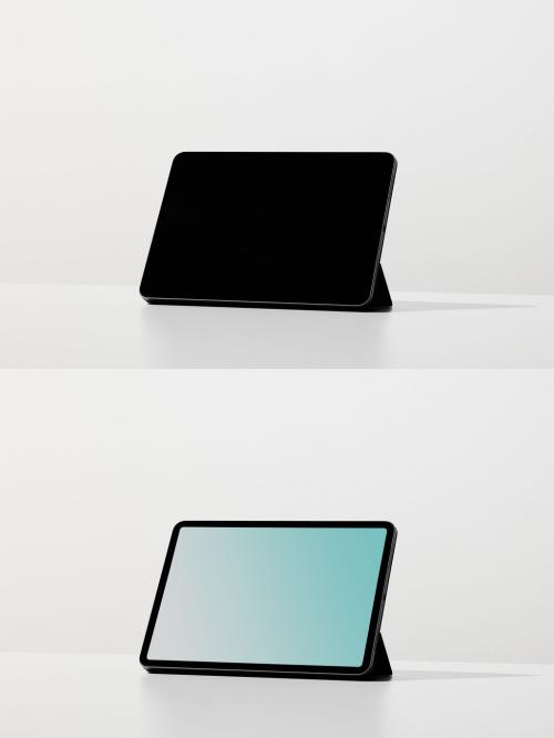 Tablet Mockup in Horizontal Position