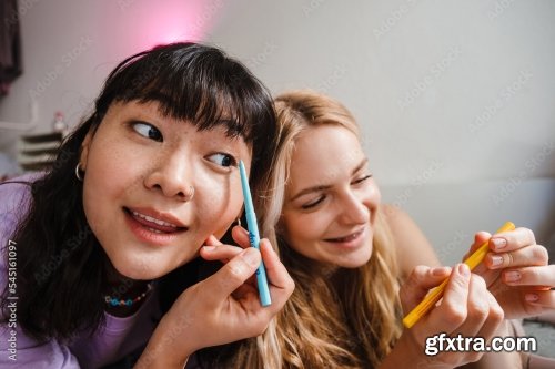 Two Multiracial Girls Doing Makeup At Home 6xJPEG