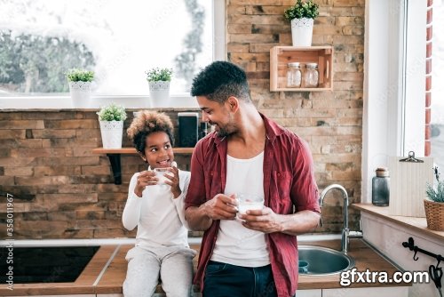 Happy African American Man And His Daughter 6xJPEG