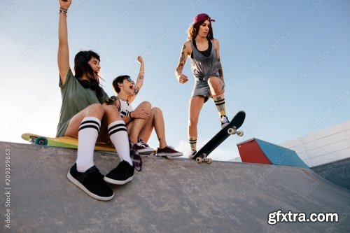 Group Of Women Playing With Skateboards 6xJPEG