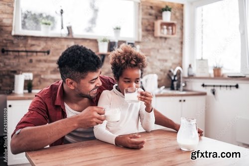 Happy African American Man And His Daughter 6xJPEG