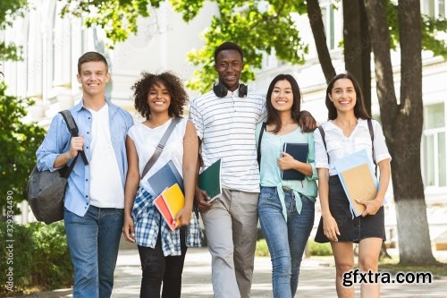 Portrait Of Happy International College Students 6xJPEG