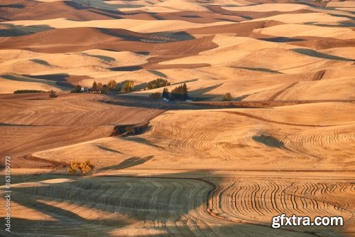 Farmland In Autumn Season 6xJPEG