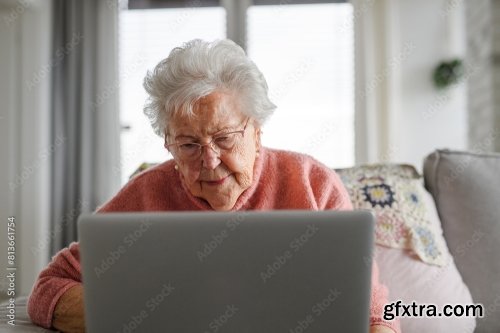 Senior Woman Working With Laptop 9xJPEG