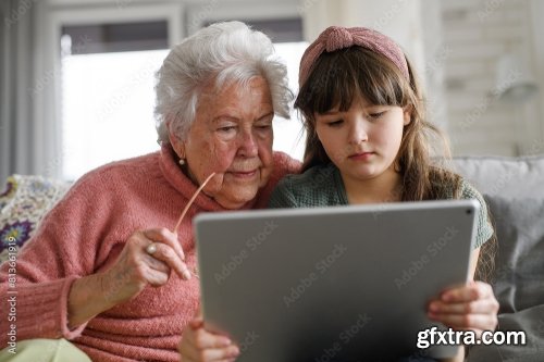Senior Woman Working With Laptop 9xJPEG
