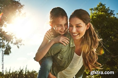 Outdoor Mother And Girl 25xJPEG