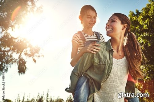 Outdoor Mother And Girl 25xJPEG