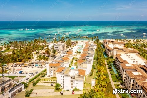 Ocean Coast With Tropical Tourist Complex And Yachts In Water 6xJPEG