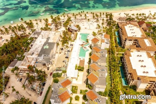 Ocean Coast With Tropical Tourist Complex And Yachts In Water 6xJPEG