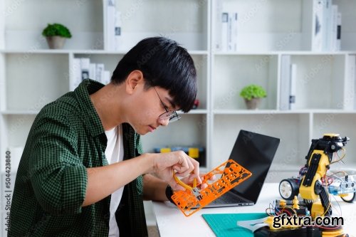 Asian Teenager Doing Robot 6xJPEG