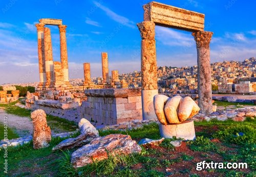 Amman Citadel Or Jabal Al-Qal\'a With Temple Of Hercules In Sunset Light 6xJPEG