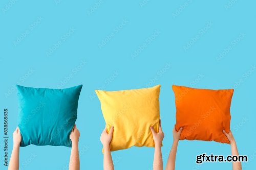 Women With Bright Pillows 6xJPEG