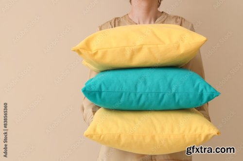 Women With Bright Pillows 6xJPEG