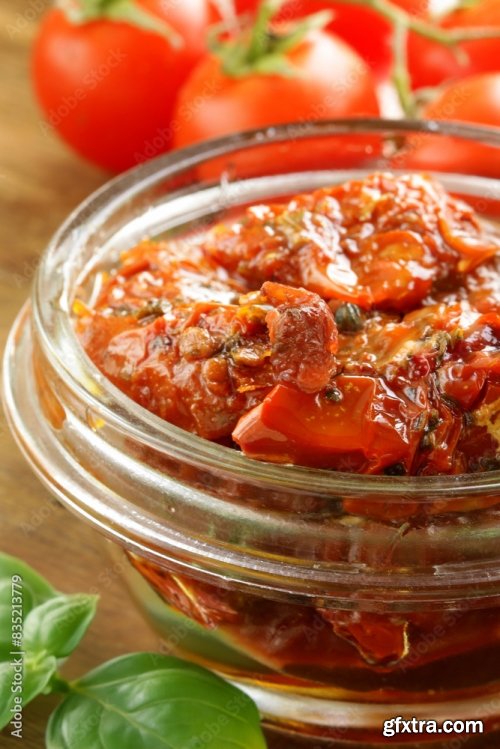 Traditional Italian Sun-Dried Tomatoes In Oil With Basil 6xJPEG