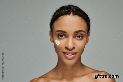 Cosmetic And Young African American Woman 3 18xJPEG