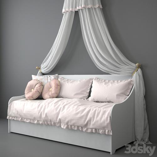 Four Poster Bed 01