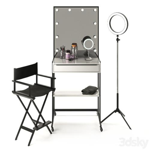 Makeup artist table